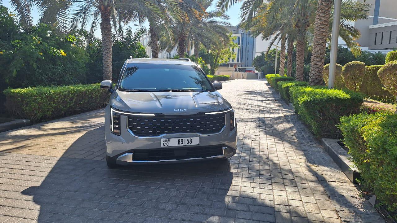 Kia Carnival Grey