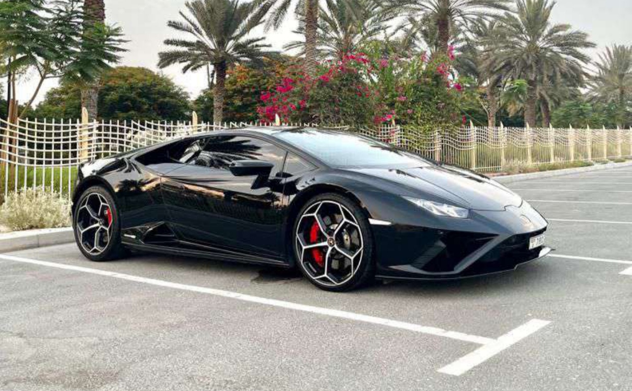 Lamborghini Evo coupe black free delivery 
