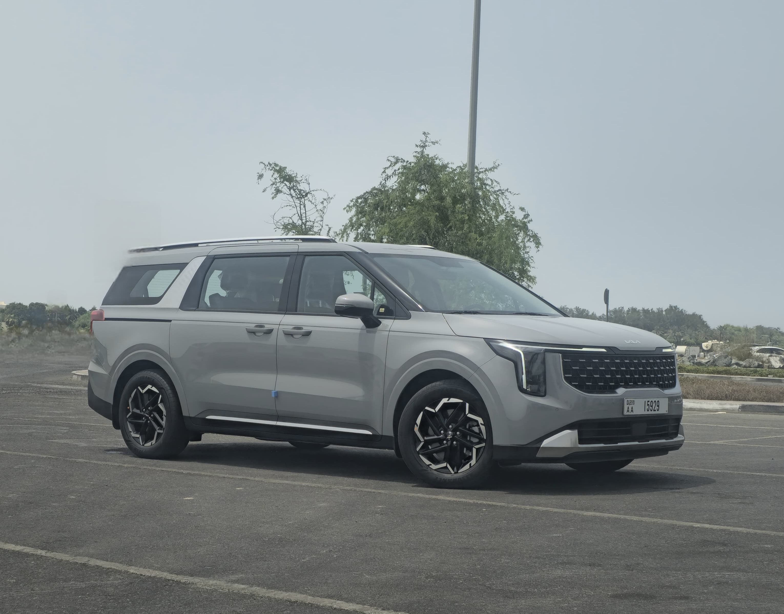 Kia Carnival 7 seats Grey  2025 Hire dubai