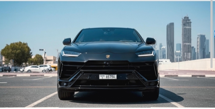 Cheap Lamborghini Urus Black  2025 Hire dubai