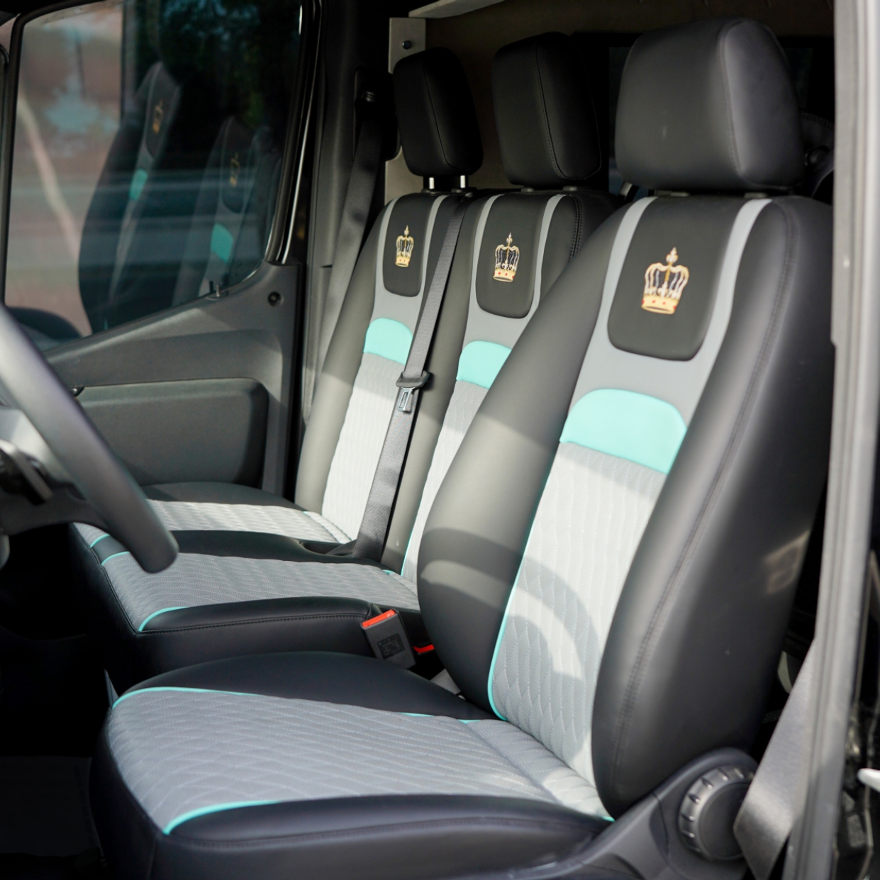 Rent Maybach Royal Sprinter 9 Seater BLACK 2025 with chauffeur in Dubai , UAE 