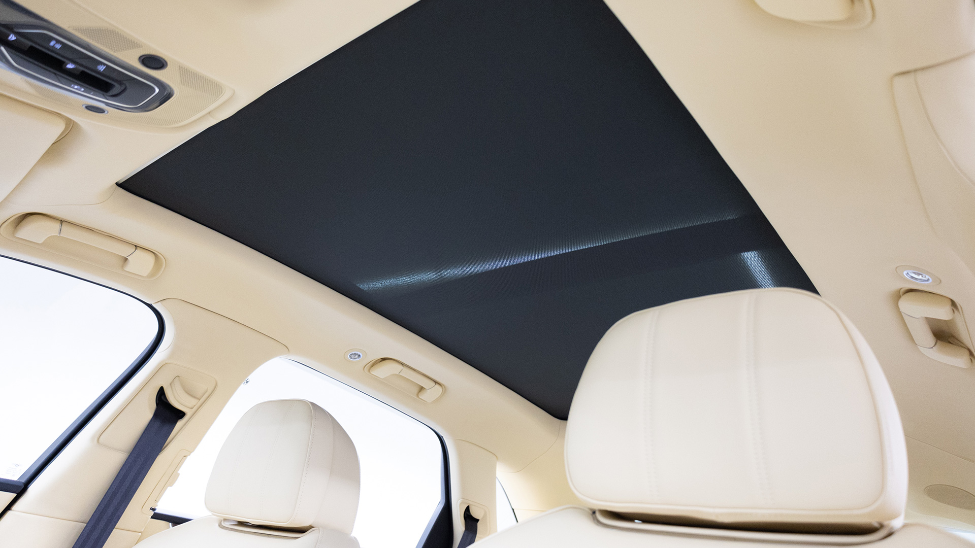 Rent Bentley Bentayga BLUE 2024 in Dubai , UAE 