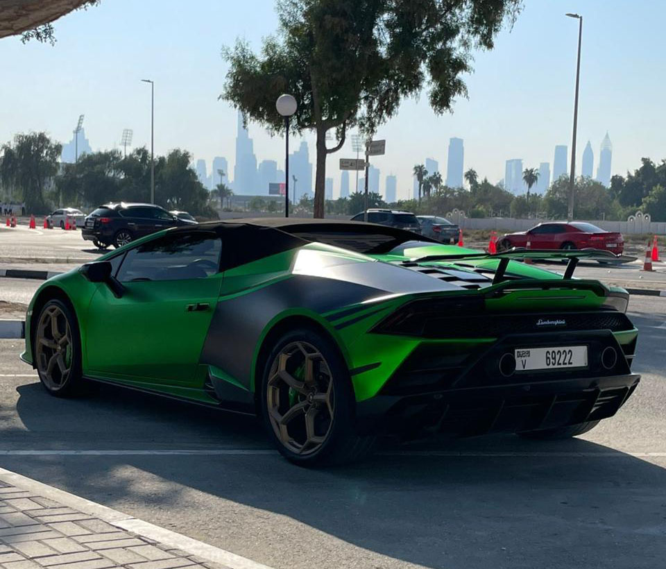 Rent Lamborghini Huracan GREEN 2023 in Dubai , UAE 