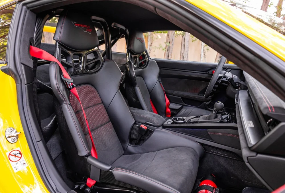 Rent Porsche 911 GT3 RS YELLOW 2025 in Dubai , UAE 