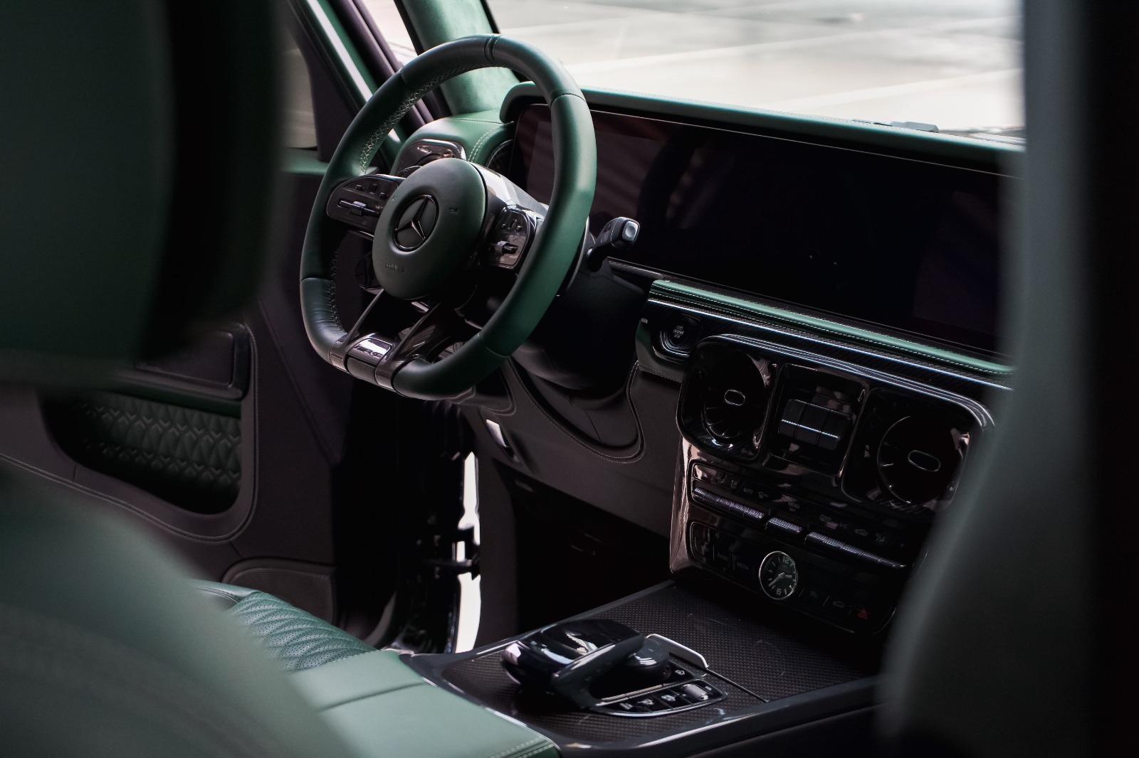 Rent Mercedes-Benz G-class GREEN 2024 in Dubai , UAE 