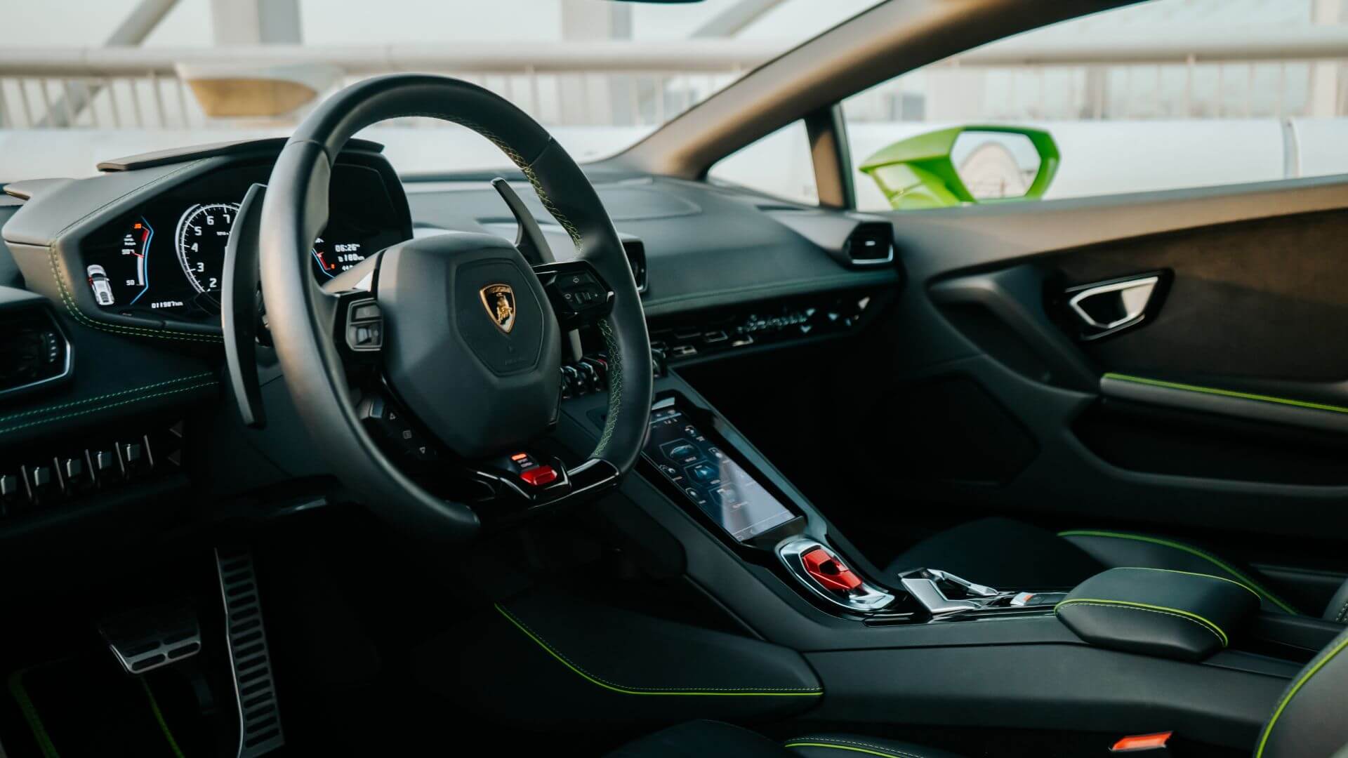 Rent Lamborghini Huracan GREEN 2023 in Dubai , UAE 
