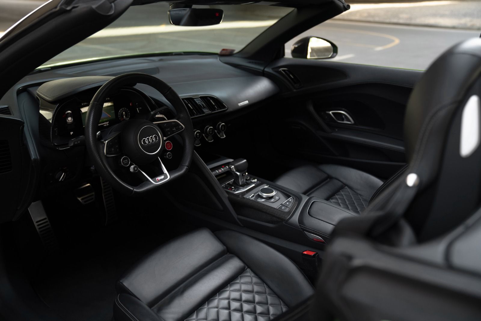 Rent Audi R8 GREEN 2021 in Dubai , UAE 