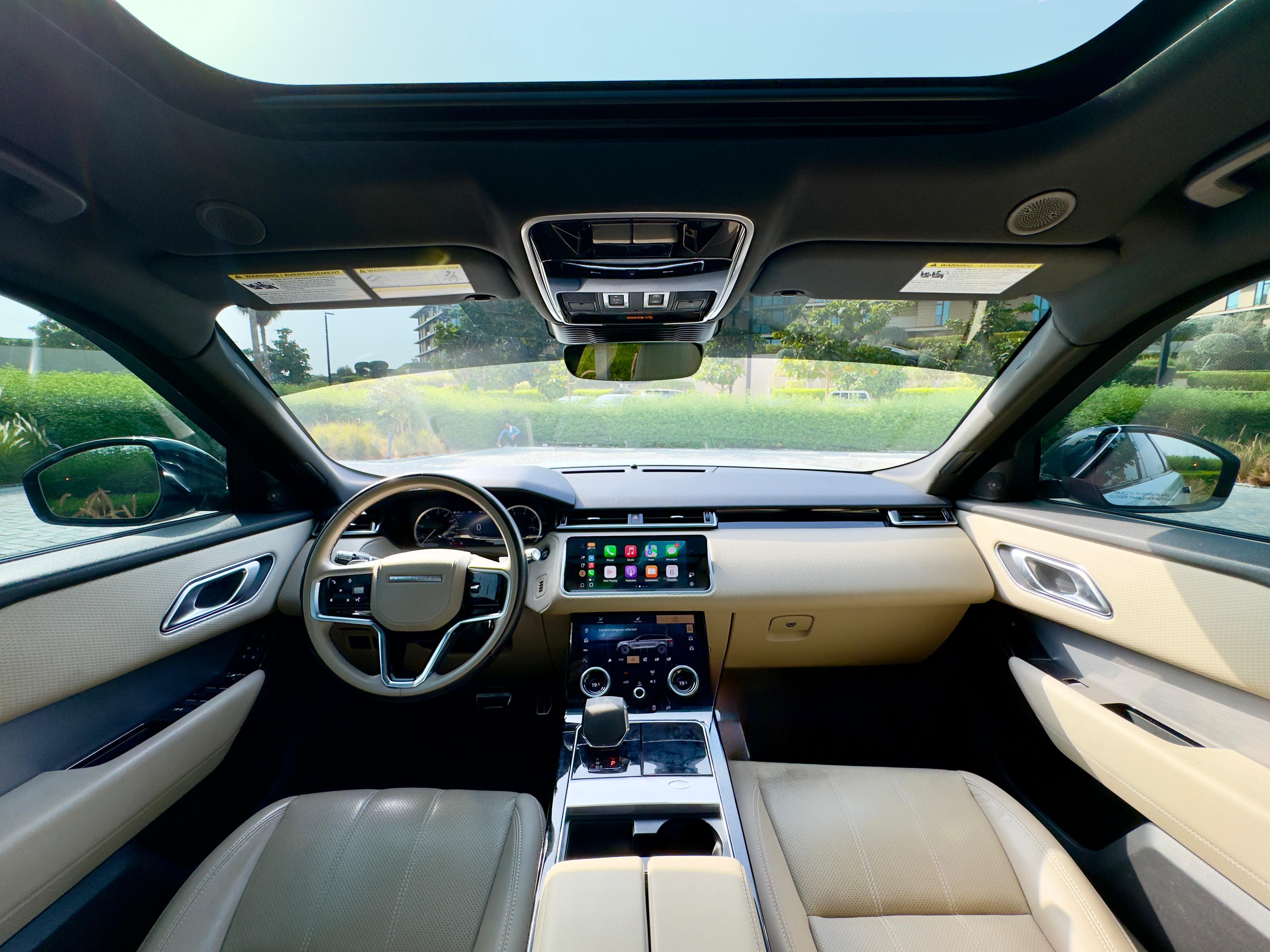 Rent Range-Rover Vogue WHITE 2021 in Dubai , UAE 