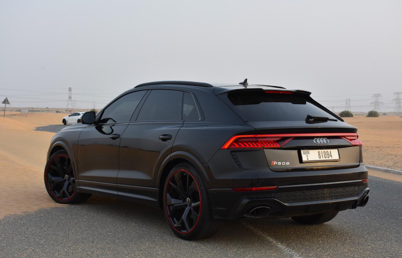 Rent Audi Rsq8 BLACK 2022 in Dubai , UAE 