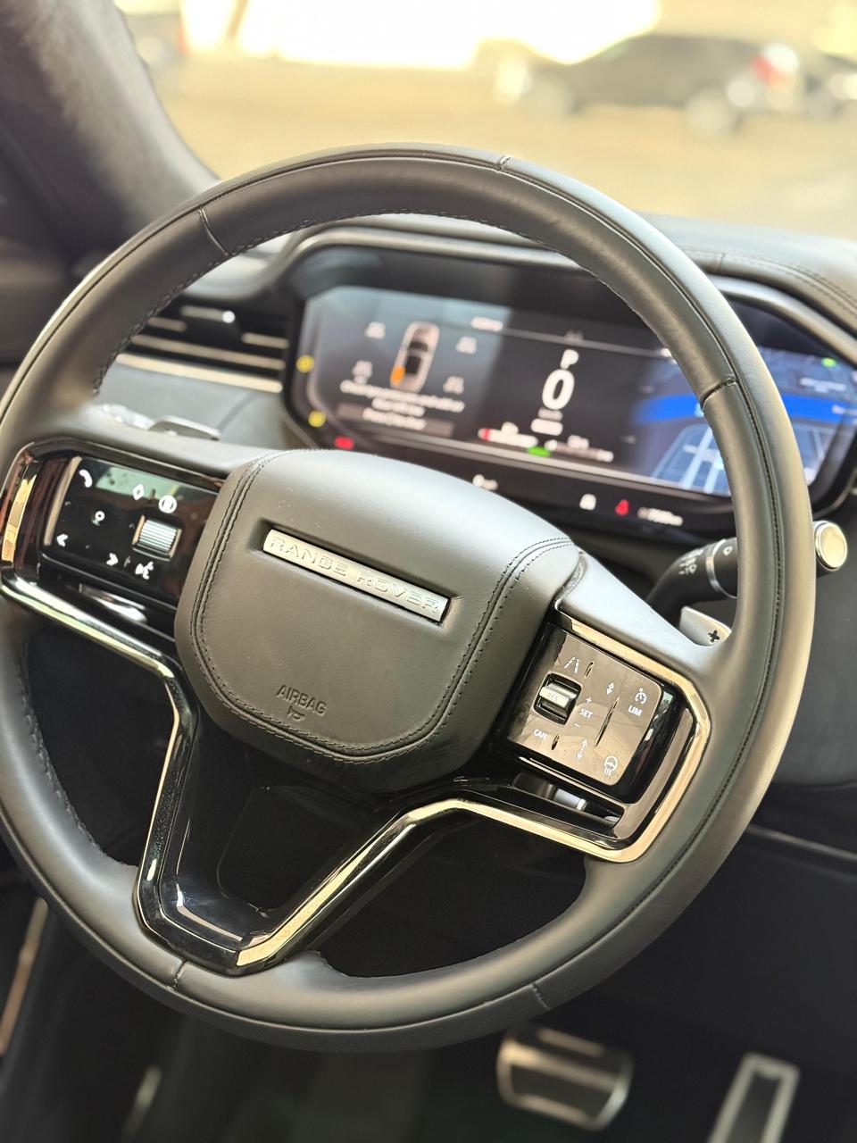 Rent Sport WHITE 2025 with chauffeur in Dubai , UAE 