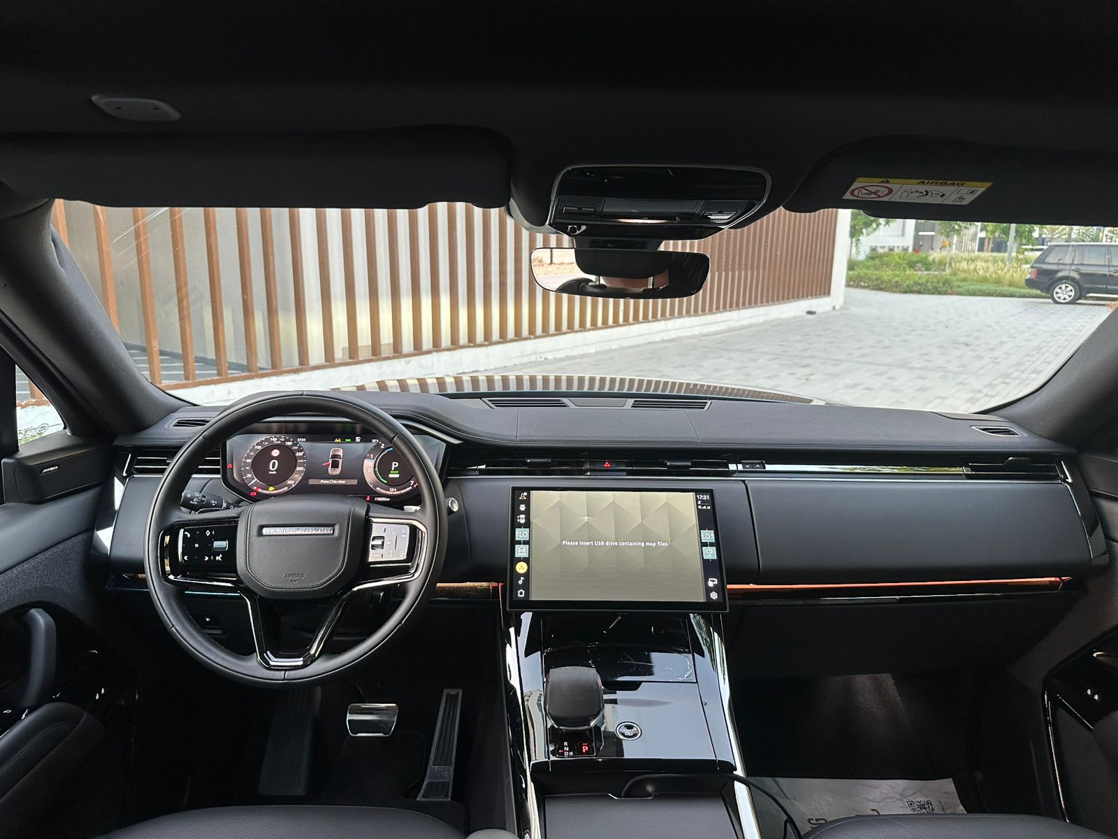 Rent Sport GREEN 2025 with chauffeur in Dubai , UAE 