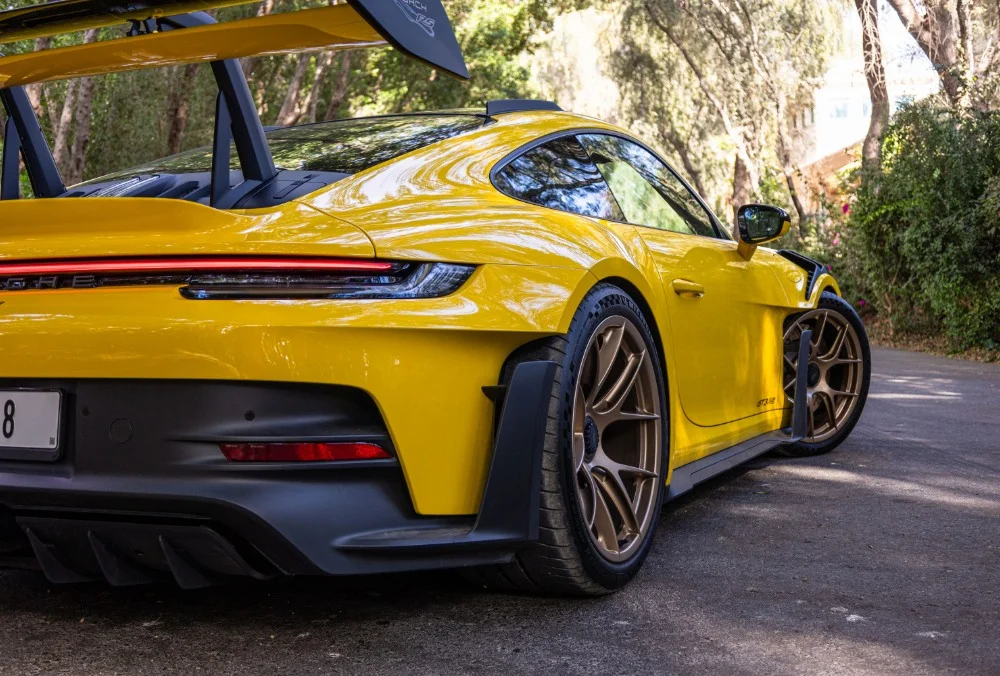 Rent Porsche 911 GT3 RS YELLOW 2025 in Dubai , UAE 