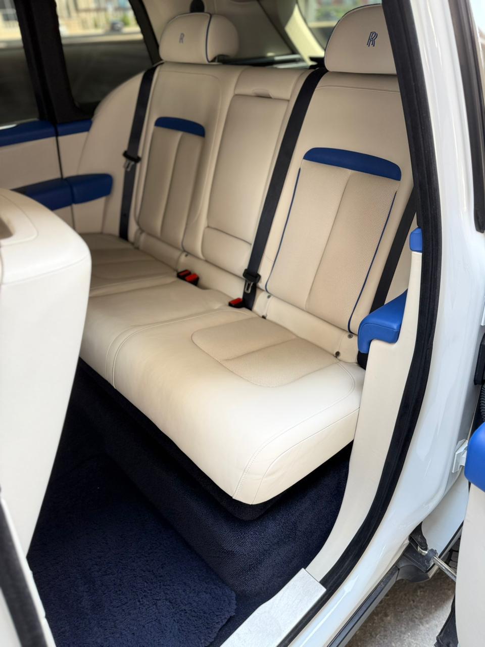 Rent Cullinan GREY 2022 with chauffeur in Dubai , UAE 