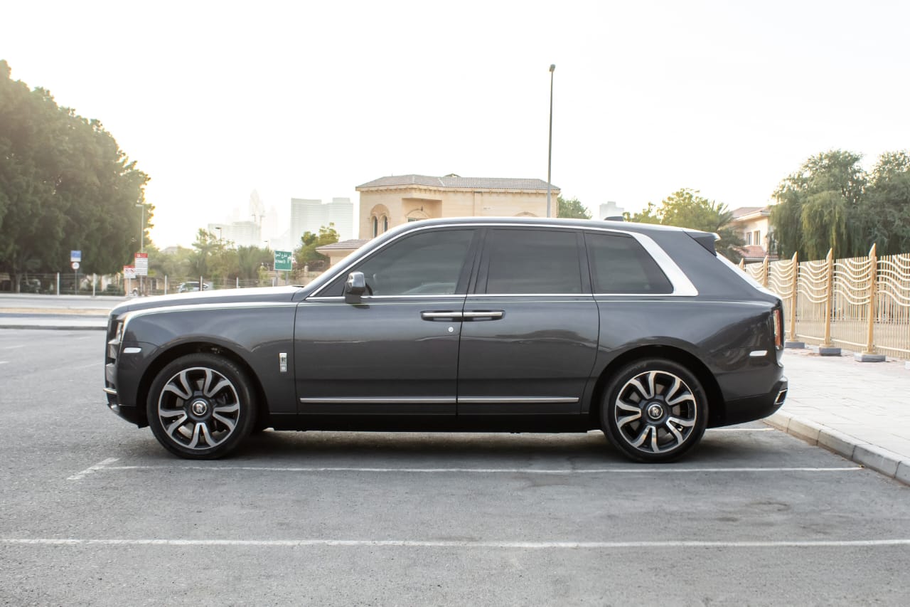 Rent Rolls-Royce Cullinan GREY 2023 in Dubai , UAE 