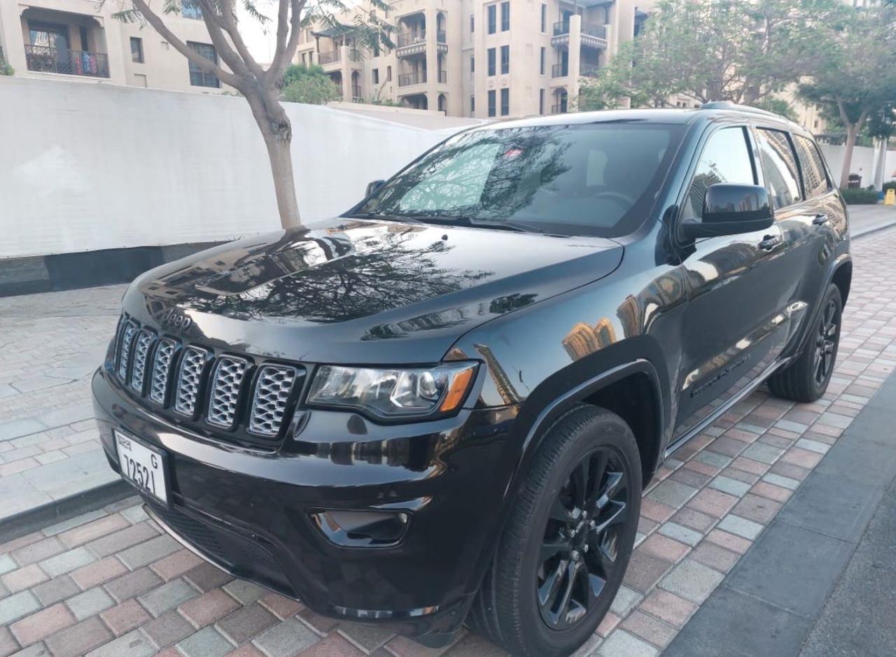 Rent Jeep Grand cherokee BLACK 2021 in Dubai , UAE 