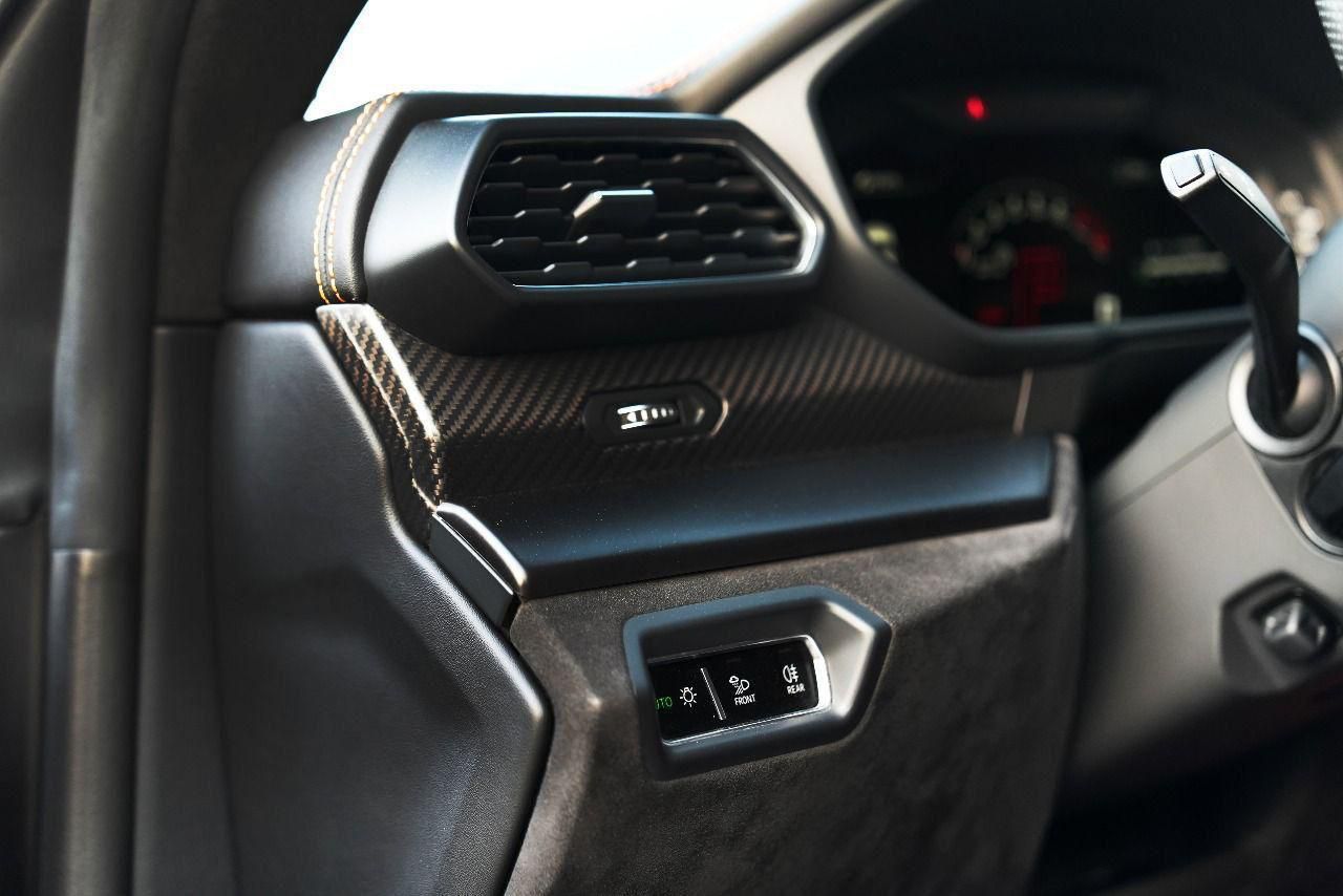 Rent Lamborghini Urus BLACK 2023 in Dubai , UAE 
