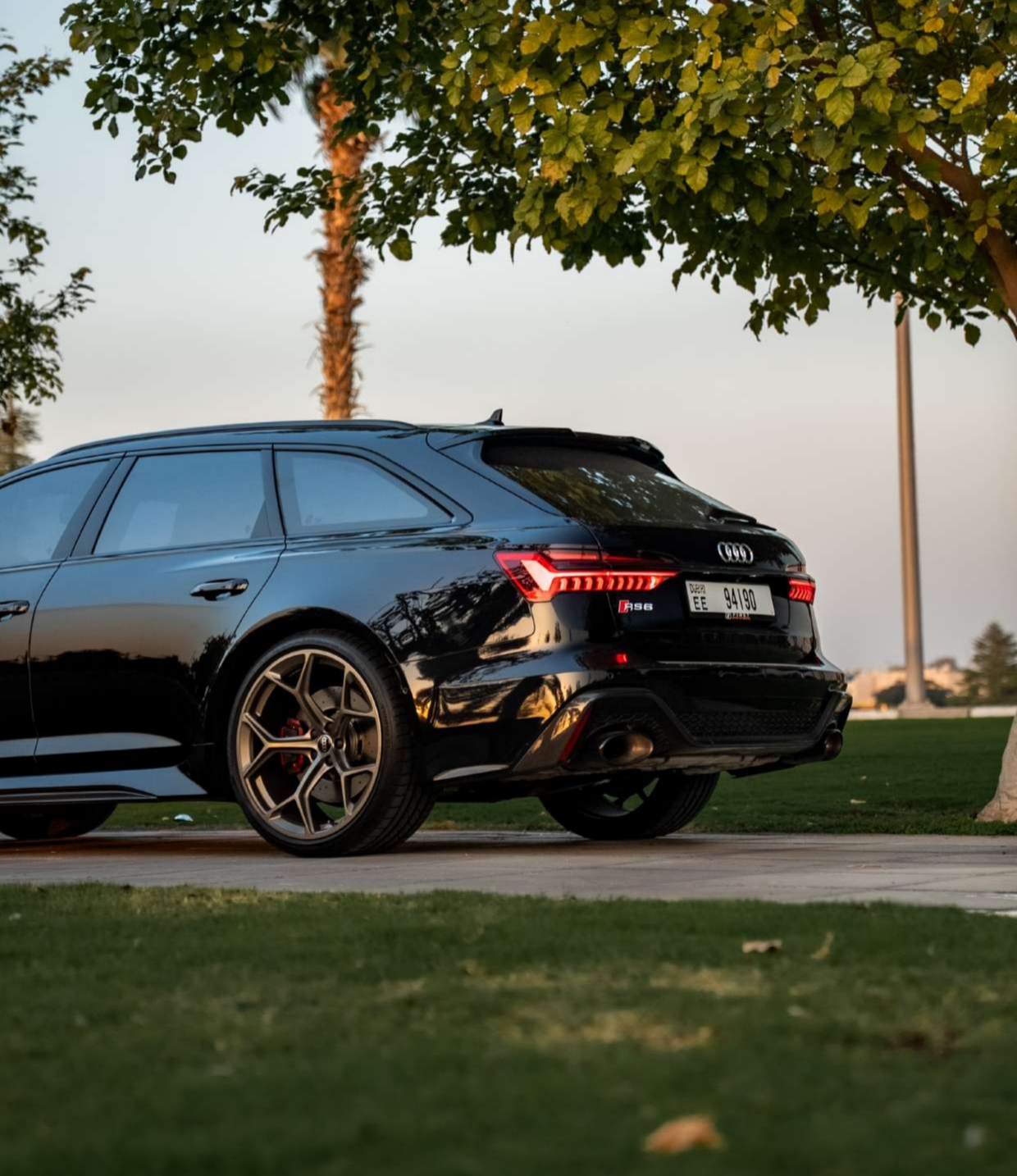 Rent Audi RS6 BLACK 2026 in Dubai , UAE 