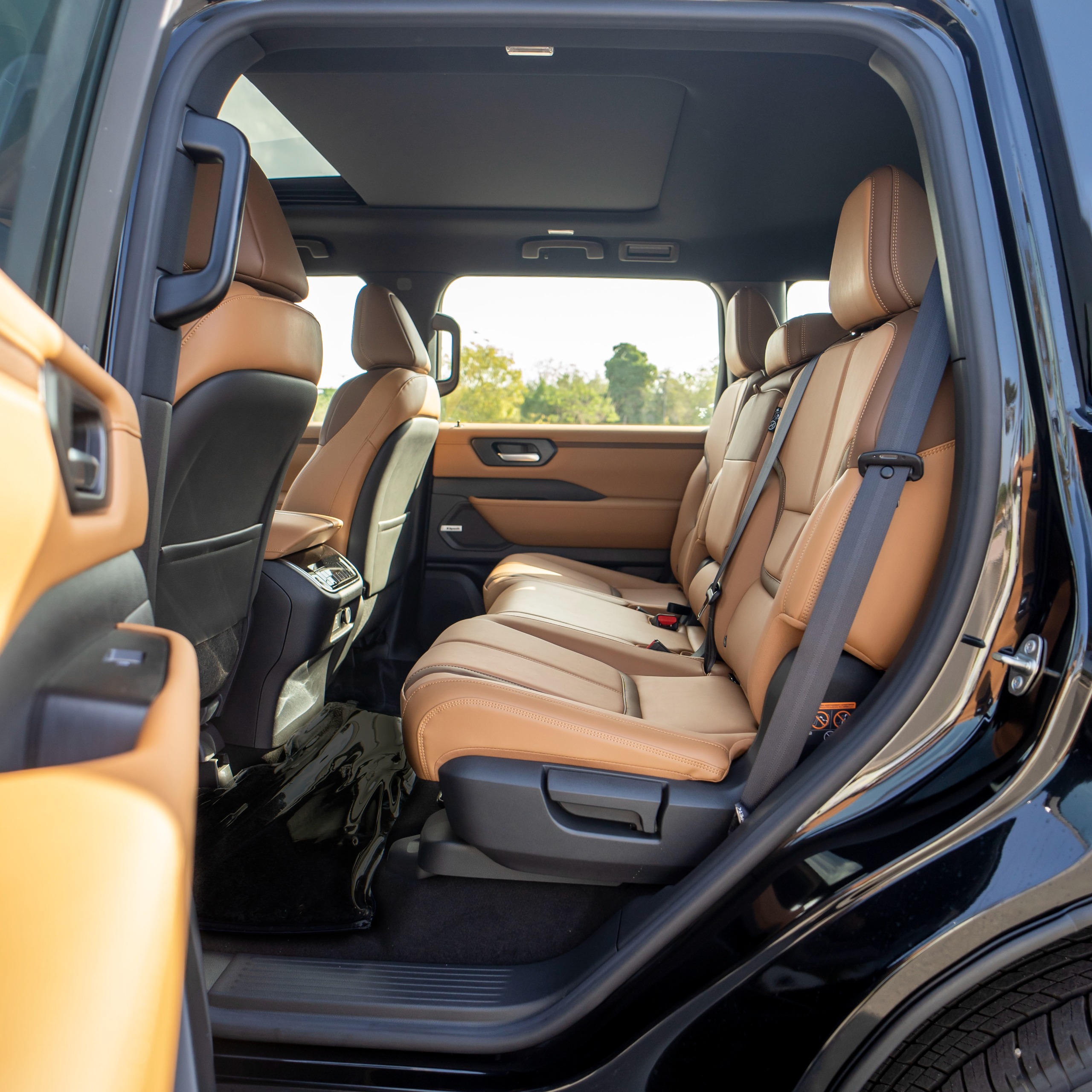 Rent Nissan Patrol BLACK 2025 in Dubai , UAE 
