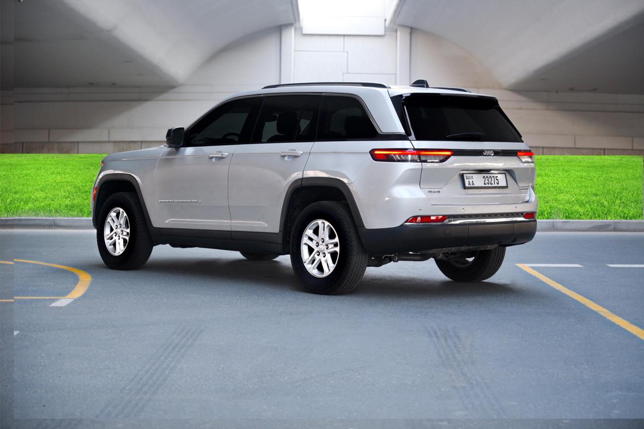 Rent Jeep Grand cherokee GREY 2024 in Dubai , UAE 